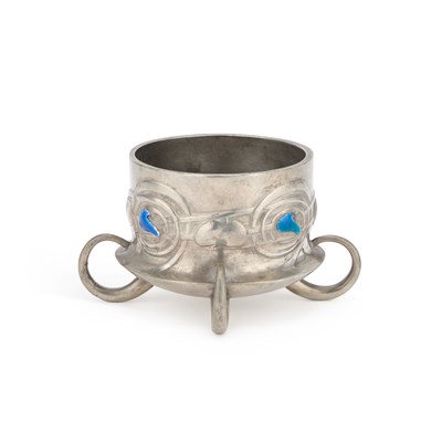 Lot 146 - ARCHIBALD KNOX (1864-1933) FOR LIBERTY & CO, A TUDRIC PEWTER AND ENAMEL FERNER BOWL