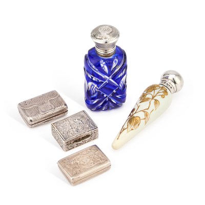 Lot 427 - A GROUP OF SILVER