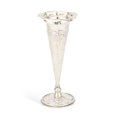 Lot 411 - AN ART NOUVEAU SILVER FLOWER VASE
