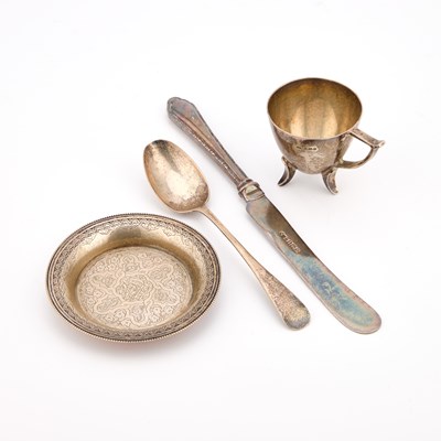 Lot 464 - A GROUP OF SILVER
