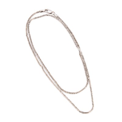 Lot 867 - A FANCY LINK FINE CHAIN NECKLACE