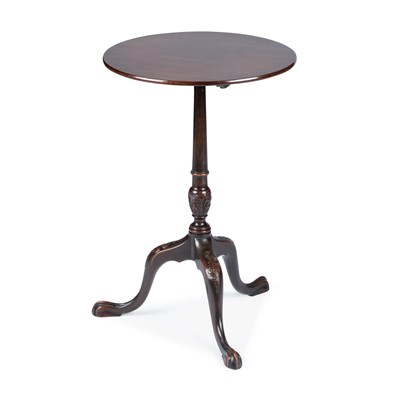 Lot 1131 - A 19TH CENTURY MAHOGANY TRIPOD TABLE