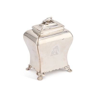 Lot 533 - A GEORGE II SILVER TEA CADDY