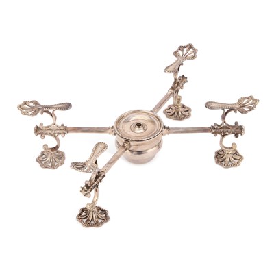 Lot 491 - A GEORGE III SILVER DISH CROSS