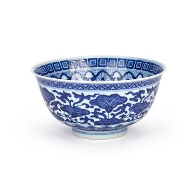 Lot 622 - A CHINESE BLUE AND WHITE PORCELAIN BOWL