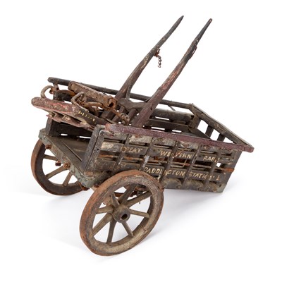Lot 926 - A MODEL OF A GREAT WESTERN RAILWAY HORSE-DRAWN GOODS CART