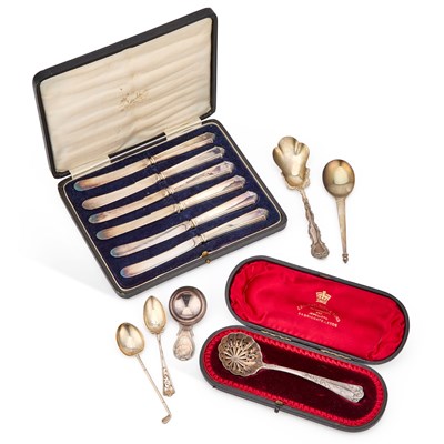 Lot 338 - A GROUP OF SILVER