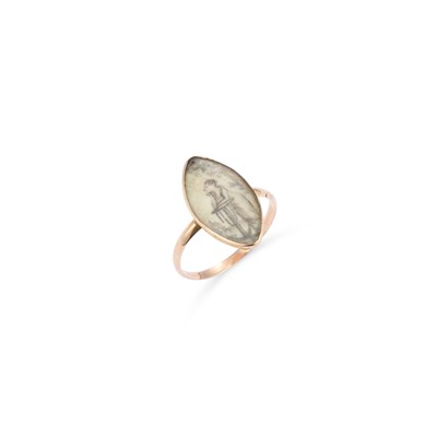 Lot 620 - A GEORGIAN SEPIA MOURNING RING