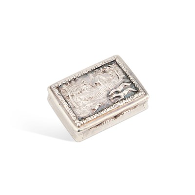 Lot 418 - A VICTORIAN SILVER SNUFF BOX