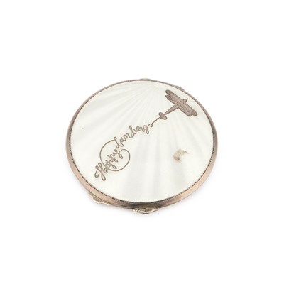 Lot 465 - AN ART DECO SILVER AND ENAMEL COMPACT