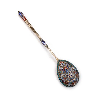 Lot 178 - A RUSSIAN SILVER AND ENAMEL SPOON
