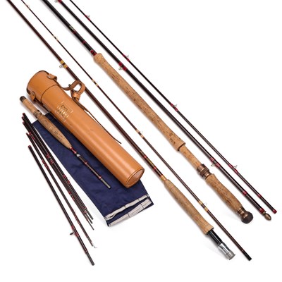 Lot 1 - A HARDY GRAPHITE DE-LUXE SMUGGLER FLY ROD