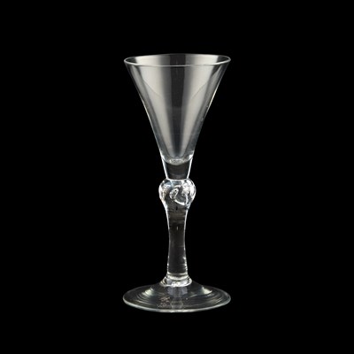 Lot 210 - AN 18TH CENTURY LIGHT BALUSTER WINE GLASS