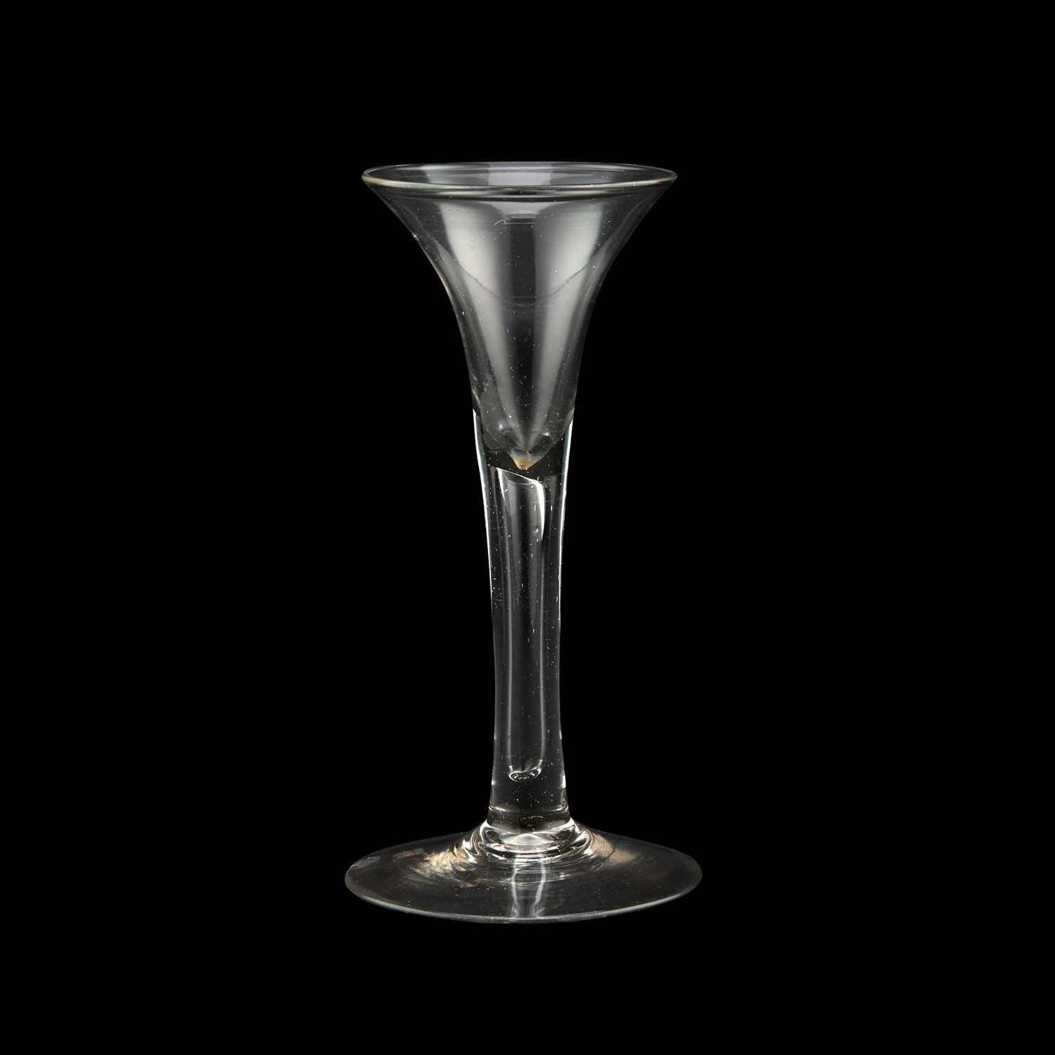 Lot 213 - AN 18TH CENTURY WINE GLASS