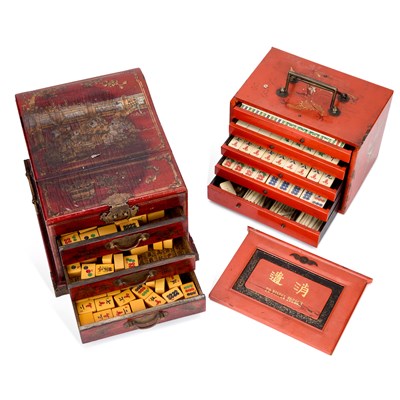 Lot 668 - AN EARLY 20TH CENTURY BONE AND BAMBOO MAH-JONG SET IN A RED LACQUER CASE