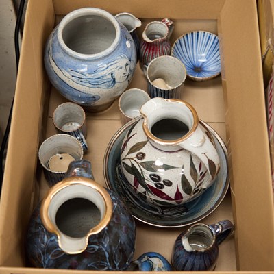 Lot 10 - A BOX OF SELBORNE POTTERY