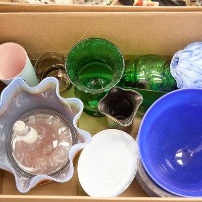 Lot 28 - A BOX OF ART GLASS