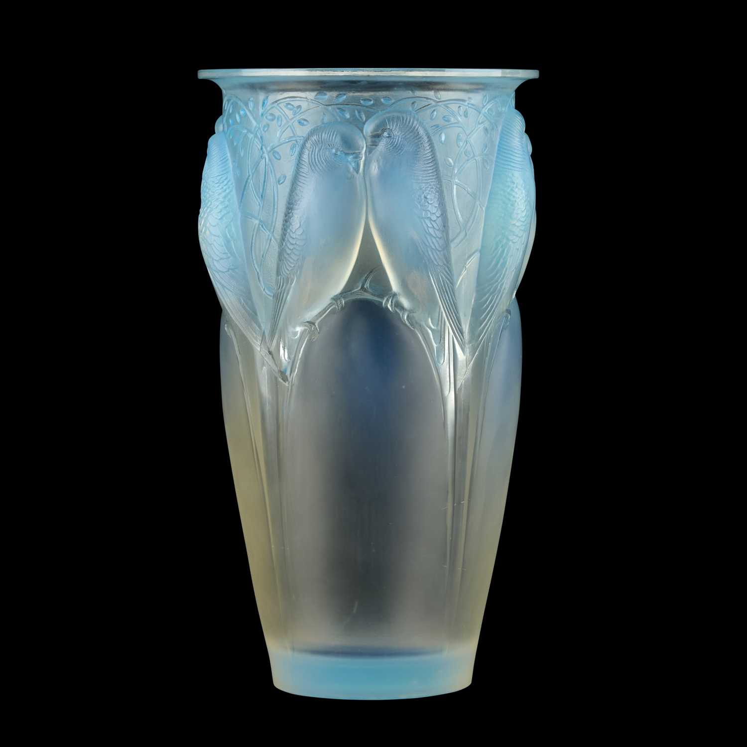 Lot 249 - RENÉ LALIQUE (FRENCH, 1860-1945)