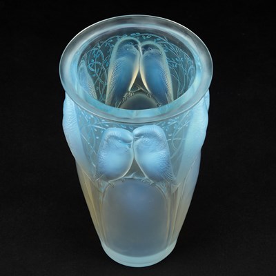 Lot 249 - RENÉ LALIQUE (FRENCH, 1860-1945)