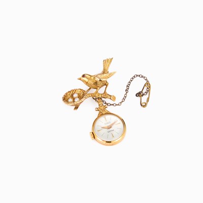 Lot 695 - A 9CT GOLD MAJEX FOB WATCH