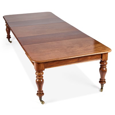 Lot 892 - A LARGE VICTORIAN MAHOGANY EXTENDING DINING TABLE