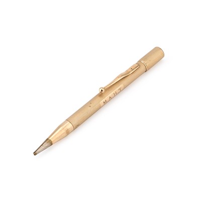 Lot 676 - AN EDWARD VIII 9 CARAT GOLD PROPELLING PENCIL