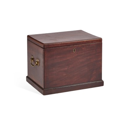 Lot 1239 - A GEORGE III MAHOGANY TEA CHEST