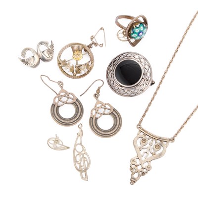Lot 843 - A COLLECTION OF SILVER CELTIC JEWELLERY