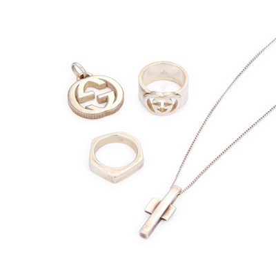 Lot 849 - GUCCI - A GROUP OF SILVER JEWELLERY
