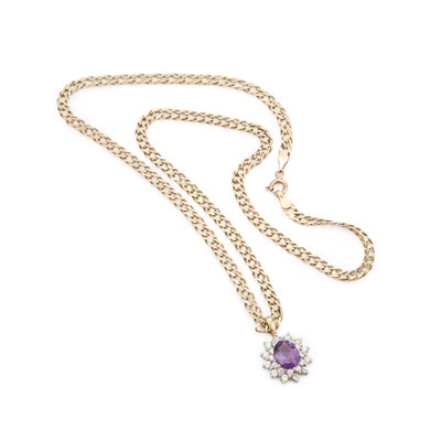 Lot 821 - A 9 CARAT GOLD AMETHYST AND CUBIC ZIRCONIA CLUSTER PENDANT ON CHAIN