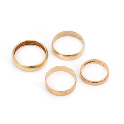 Lot 818 - FOUR 9 CARAT GOLD BAND RINGS