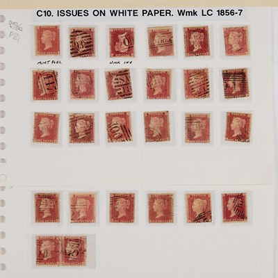 Lot 9 - ISSUES ON WHITE PAPER