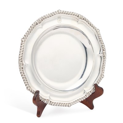 Lot 587 - A GEORGE III SILVER SOUP PLATE