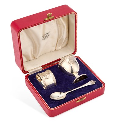 Lot 477 - A CASED GEORGE VI SILVER CHRISTENING SET