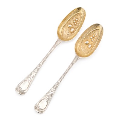 Lot 412 - A PAIR OF 18TH CENTURY SILVER BERRY SPOONS