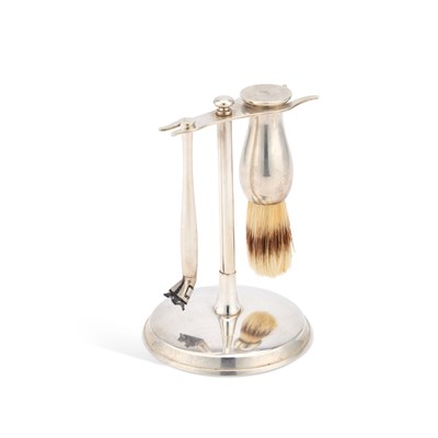 Lot 482 - A SILVER SHAVING SET