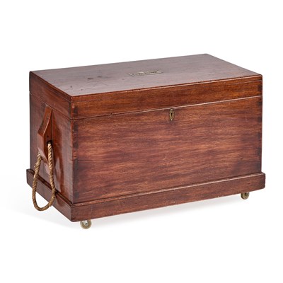 Lot 1148 - AN EARLY 20TH CENTURY CAMPHORWOOD TRUNK