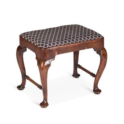 Lot 1174 - AN 18TH CENTURY WALNUT CABRIOLE-LEG STOOL