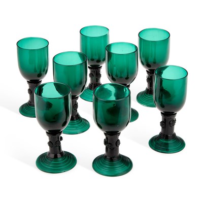 Lot 94 - A SET OF EIGHT GREEN GLASS ROEMERS