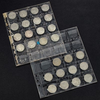 Lot 65 - A COLLECTION OF GEORGE V AND GEORGE VI HALF CROWNS