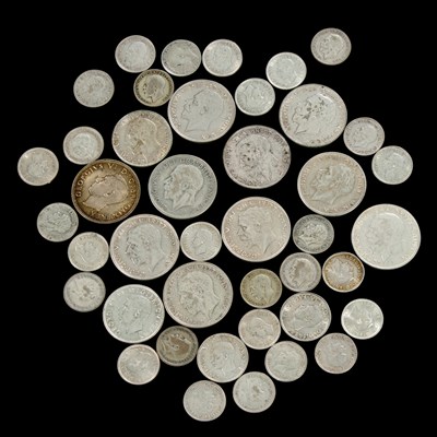 Lot 17 - A GROUP OF PRE-1947 SILVER COINS