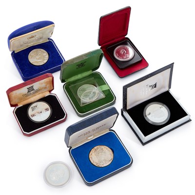 Lot 50 - A GROUP OF CASED SILVER PROOF COINS