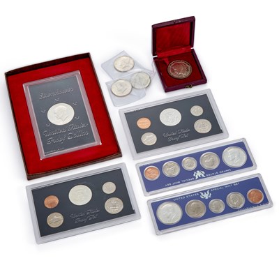 Lot 1 - A GROUP OF USA SPECIAL MINT AND SILVER PROOF COIN SETS