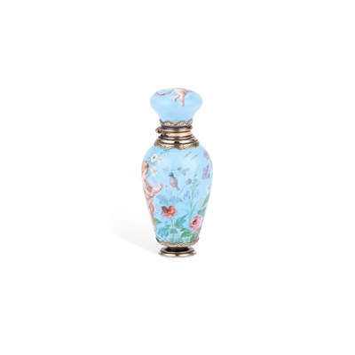 Lot 902 - A 19TH CENTURY FRENCH GOLD-MOUNTED ENAMEL SCENT BOTTLE