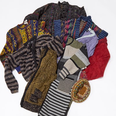 Lot 119 - A GROUP OF MAGGIE WHITE KNITWEAR