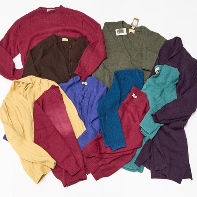 Lot 84 - A GROUP OF JENNIFER GAY KNITWEAR