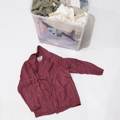 Lot 140 - A LARGE COLLECTION OF LINEN CLOTHES/ COSTUME