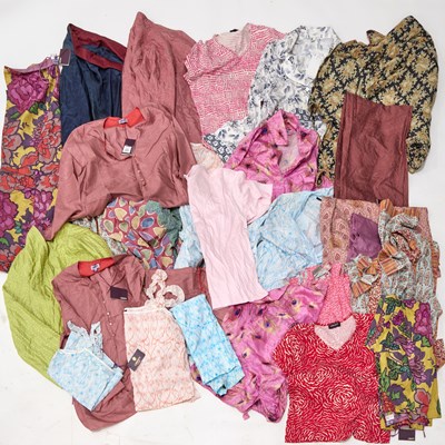Lot 166 - A GROUP OF LIBERTY PYJAMAS/ NIGHTWEAR