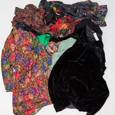 Lot 213 - A MIXED COLLECTION OF CLOTHING/ COSTUME