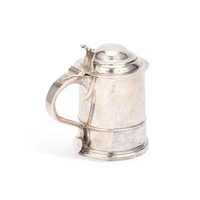 Lot 460 - A GEORGE I BRITANNIA STANDARD SILVER TANKARD